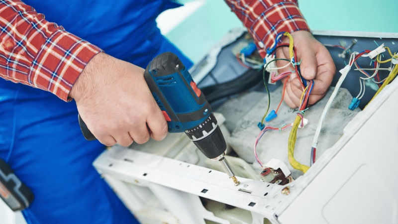 Zeytinburnu Lg Lg çamaşır makinesi kart tamiri – Su almama arızası orijinal parça ile giderildi. - Teknik servis örneği